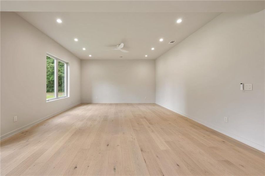 Spacious, unfurnished interior of a new home in , Sandy Springs (Image 64). Spacious, unfurnished interior of a new home in , Sandy Springs (Image 64).