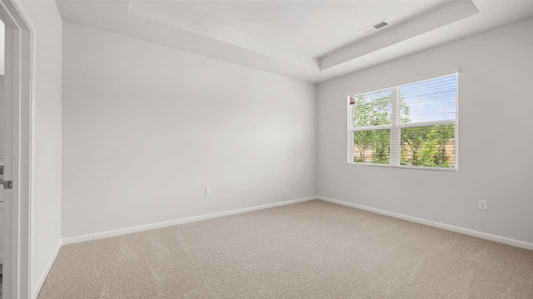 Spacious, unfurnished interior of a new home in Highland Hills, Graniteville (Image 16).