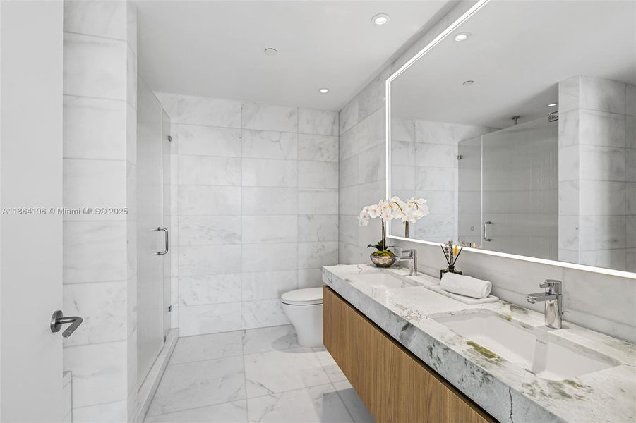 Furnished interior view inside a new home in , Miami Beach (Image 4).