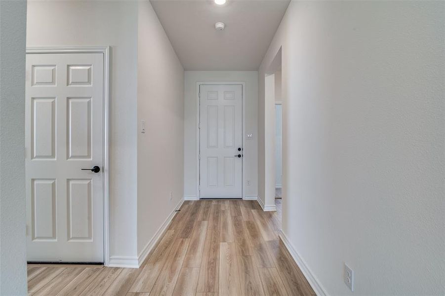 Image 18 of a home in Cottonwood Creek.