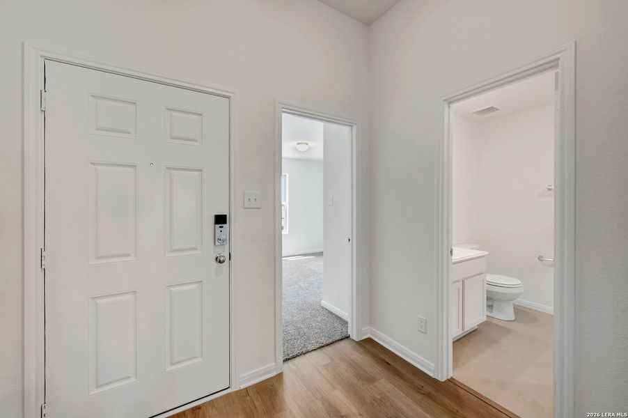 Spacious, unfurnished interior of a new home in Greenspoint Heights, Seguin (Image 25).