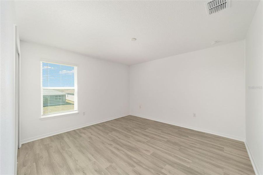 Spacious, unfurnished interior of a new home in Calesa Township, Ocala (Image 46).
