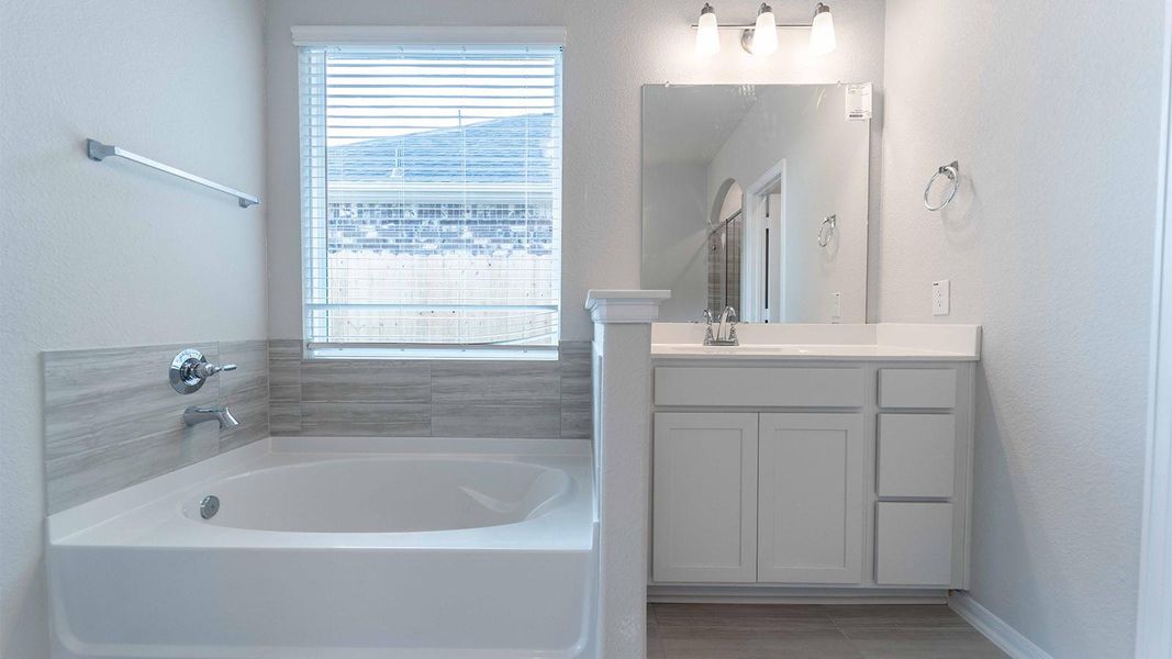 Furnished interior view inside a new home in Creekhaven, Rosharon (Image 12).