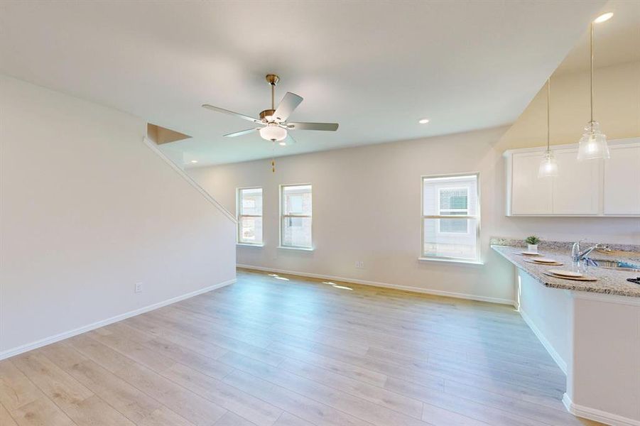 Spacious, unfurnished interior of a new home in Mobberly Farms, Pilot Point (Image 14).