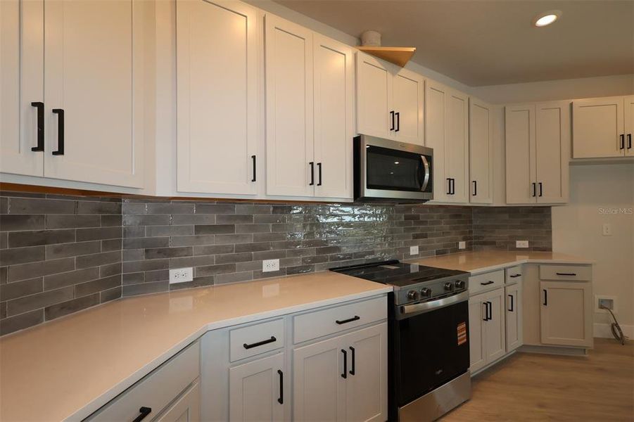 Furnished interior view inside a new home in Chapel Crossings - Garden Series, Wesley Chapel (Image 7). Furnished interior view inside a new home in Chapel Crossings - Garden Series, Wesley Chapel (Image 7).