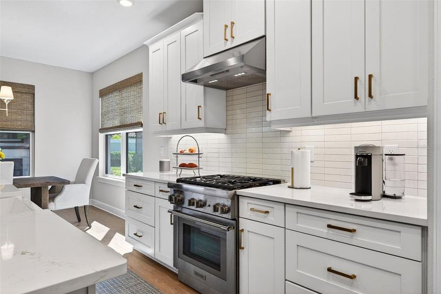 Furnished interior view inside a new home in , Bradenton (Image 39).