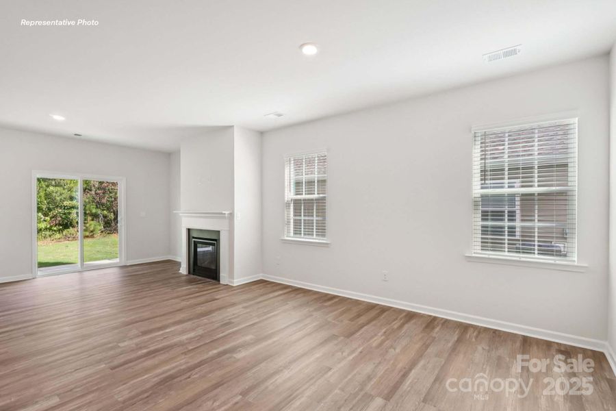 Spacious, unfurnished interior of a new home in Stanton, Richburg (Image 29).