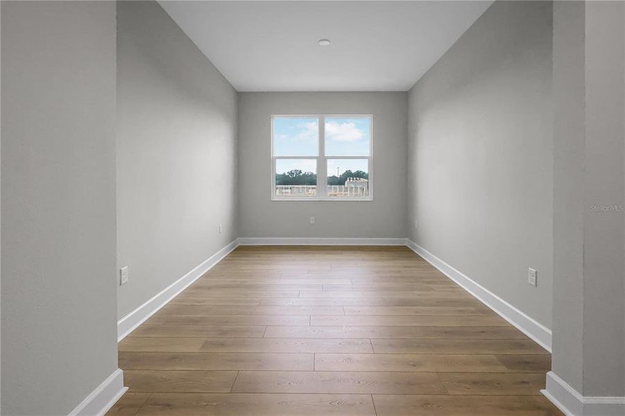 Spacious, unfurnished interior of a new home in Cresswind at Hammock Oaks, Lady Lake (Image 48). Spacious, unfurnished interior of a new home in Cresswind at Hammock Oaks, Lady Lake (Image 48).