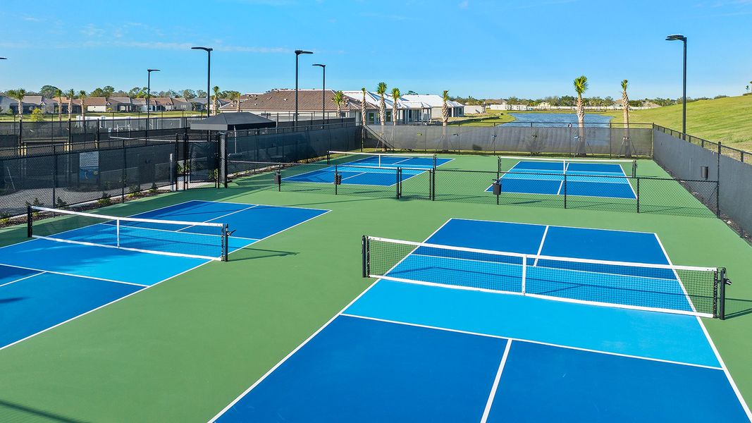 Community amenities in Esplanade at McKinnon Groves, Winter Garden (Image 20).