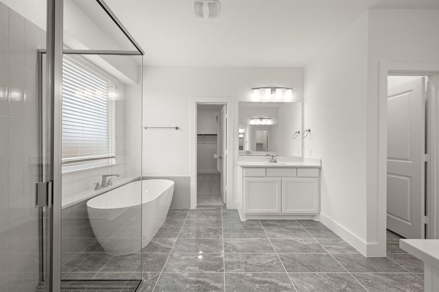 707 Majestic- Primary Suite-3