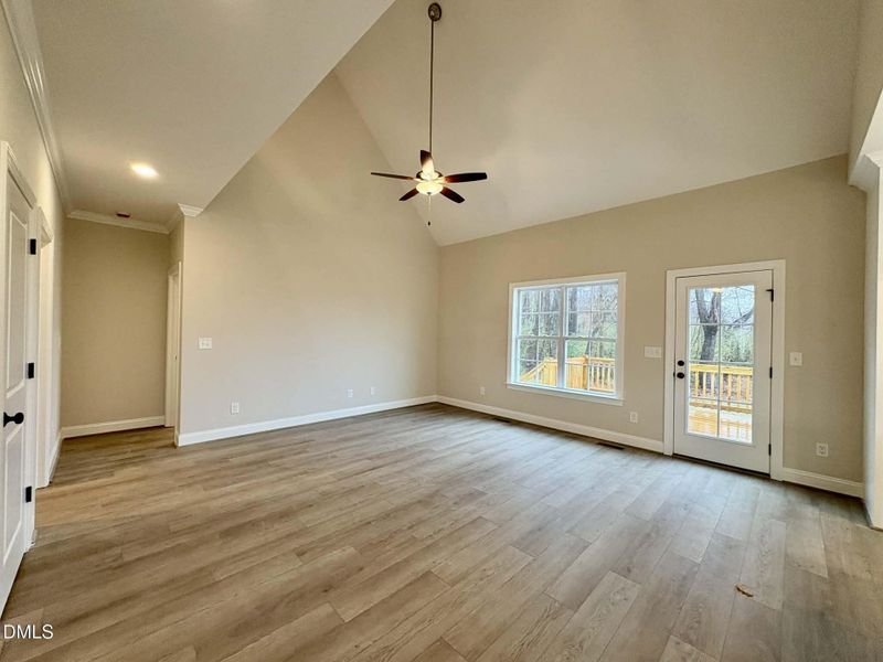 aacd8619-ddf6-4807-8b5d-daa956eeab6f