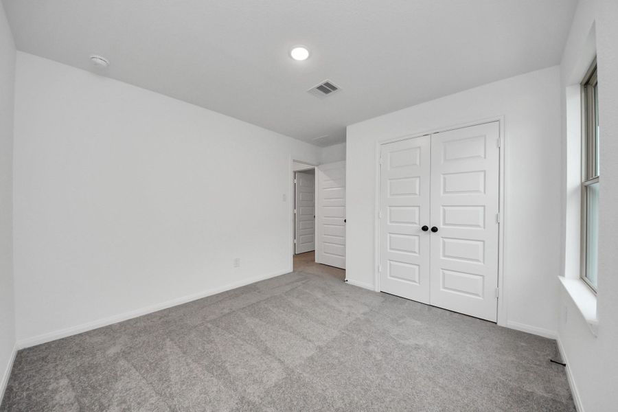 Spacious, unfurnished interior of a new home in Elyson, Katy (Image 20).