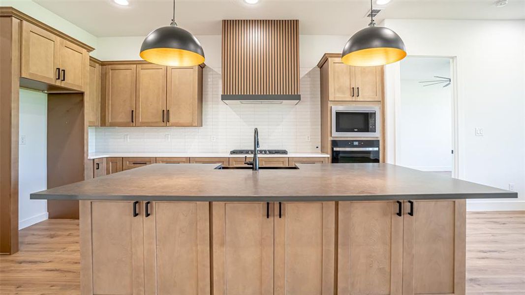 Furnished interior view inside a new home in , Burleson (Image 14).