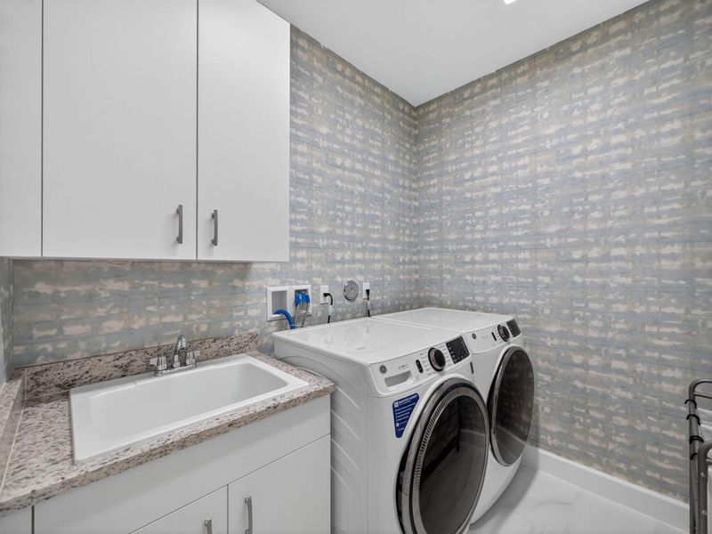 Furnished interior view inside a new home in , Port St. Lucie (Image 14).