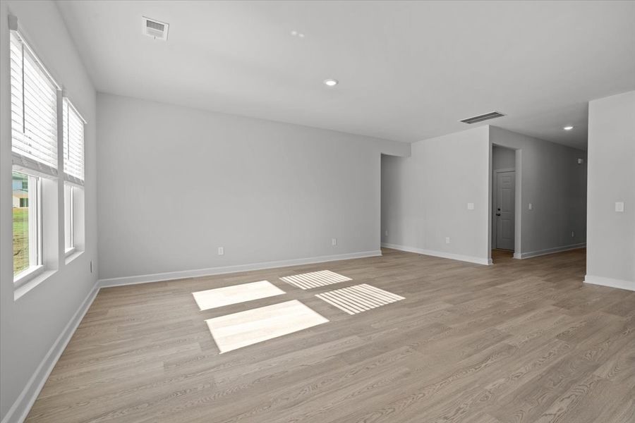 Spacious, unfurnished interior of a new home in Holland Park, Spartanburg (Image 20).
