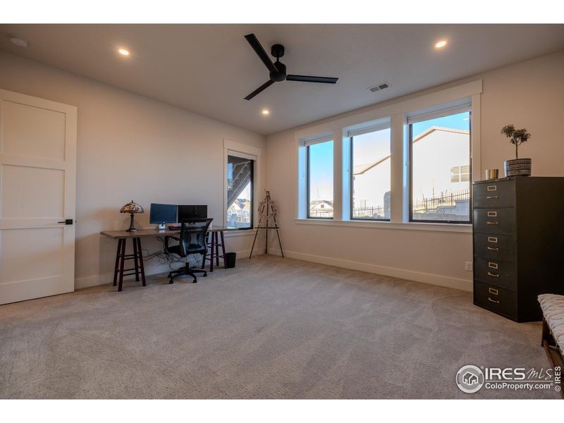 Spacious, unfurnished interior of a new home in , Berthoud (Image 18).