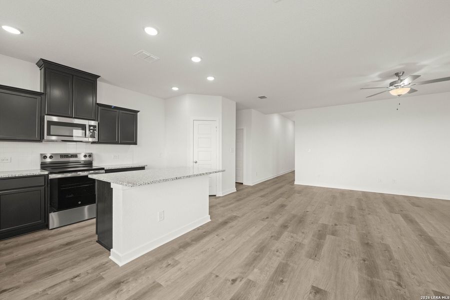 Image 16 of a home in Arroyo Ranch.
