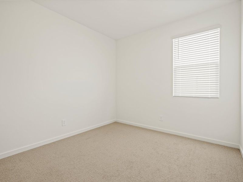 Spacious, unfurnished interior of a new home in Entrada Reserve Series, Tolleson (Image 20).