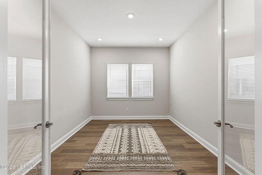 Spacious, unfurnished interior of a new home in RiverTown, St. Johns (Image 22).