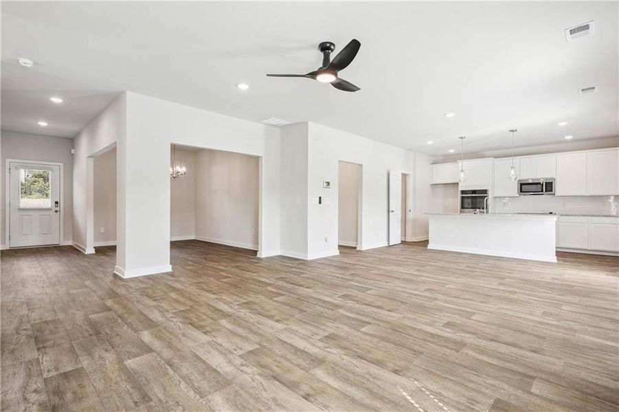 Spacious, unfurnished interior of a new home in Conner Springs, Social Circle (Image 9).