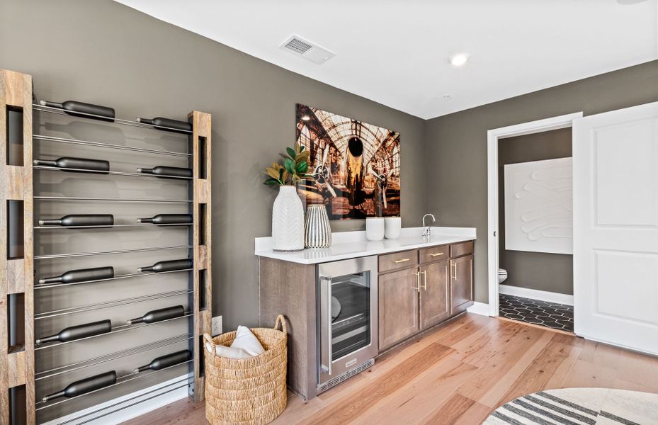 Representative furnished interior of a home built from the Teravista 3-Story by Pulte Homes in 1871 Hollywood, Atlanta (Image 18).
