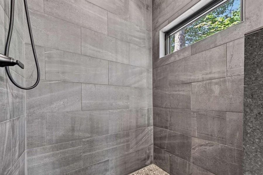 Close-up of interior finishes inside a home in , Blue Ridge (Image 19).
