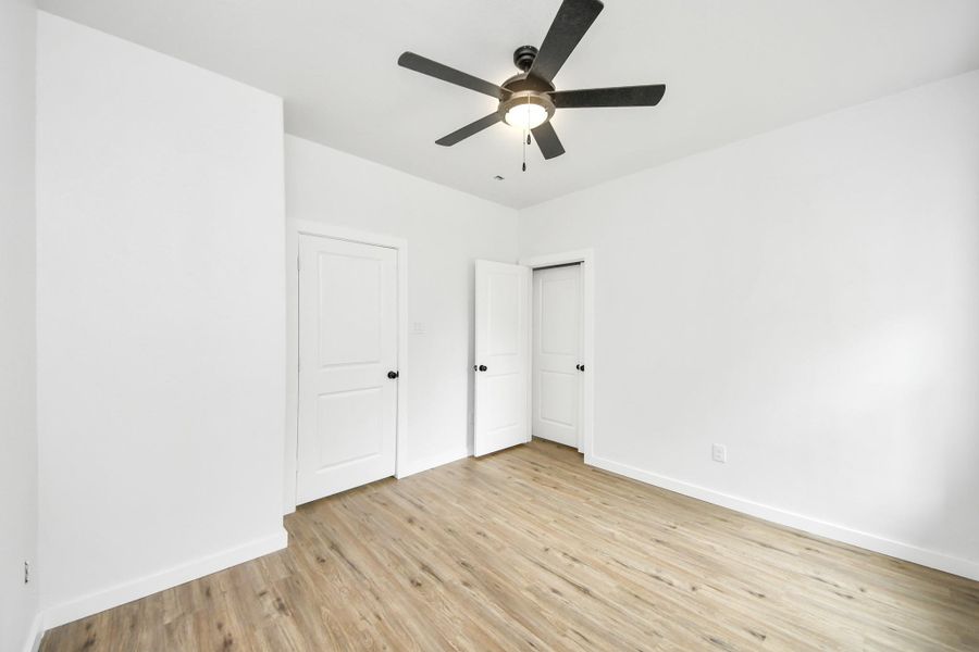 Spacious, unfurnished interior of a new home in , Houston (Image 35).