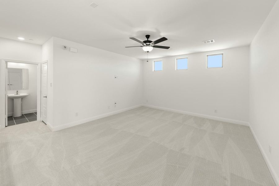 Spacious, unfurnished interior of a new home in Las Brisas at Stoney Creek, Sunnyvale (Image 29). Spacious, unfurnished interior of a new home in Las Brisas at Stoney Creek, Sunnyvale (Image 29).