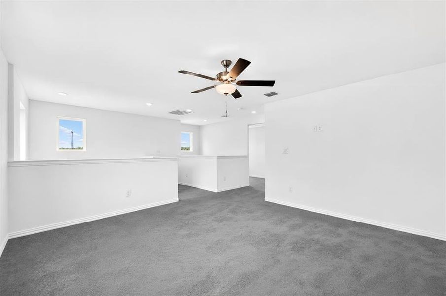 2620 Glacier Road ~ Ready Now!