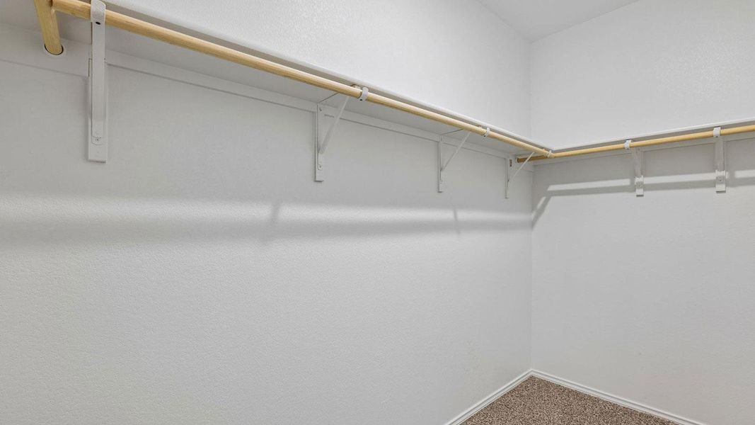 Spacious, unfurnished interior of a new home in Valverde, Bastrop (Image 18).