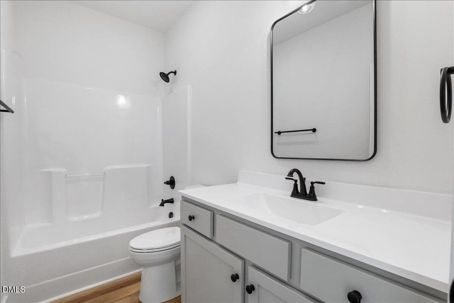 27-204 W Wilson St-27