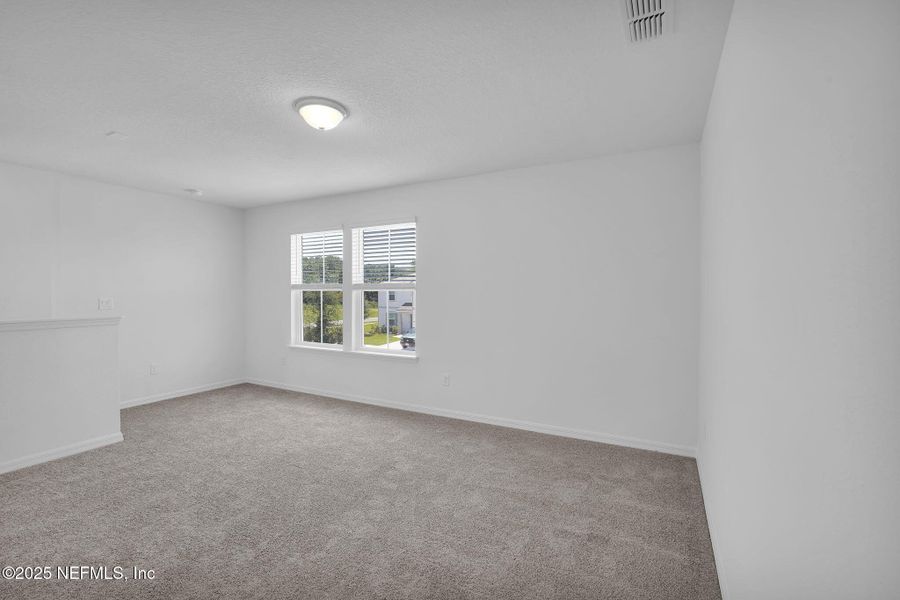 Spacious, unfurnished interior of a new home in Wells Landing, Jacksonville (Image 11).