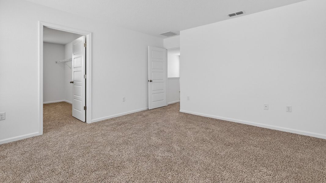 Representative unfurnished interior of a home built from the Elston+ by D.R. Horton in Diamond Springs, Jacksonville (Image 20).