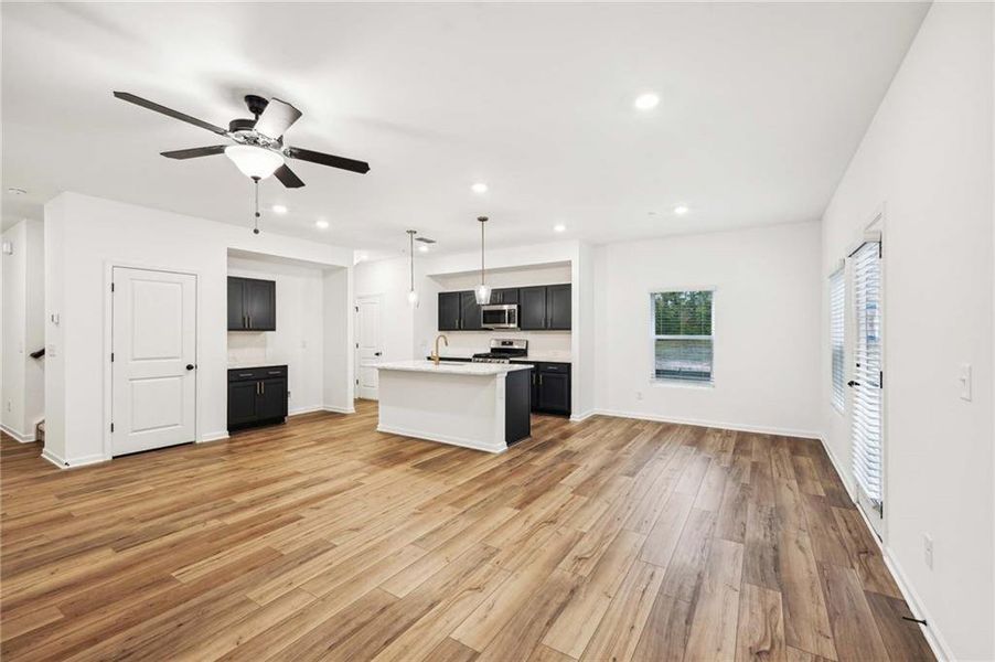 Image 45 of a home in Laurelwood.