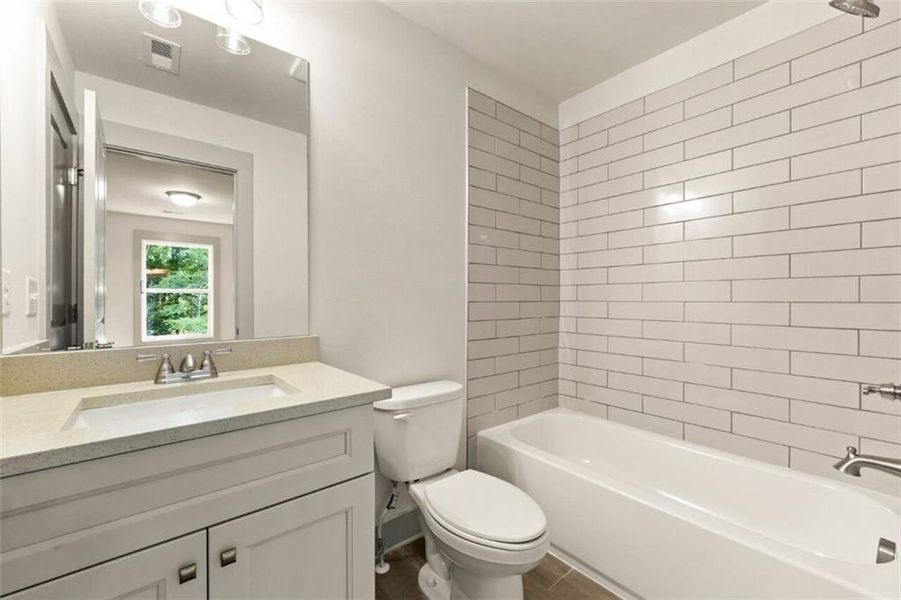 Furnished interior view inside a new home in Steeplechase, Hoschton (Image 5).