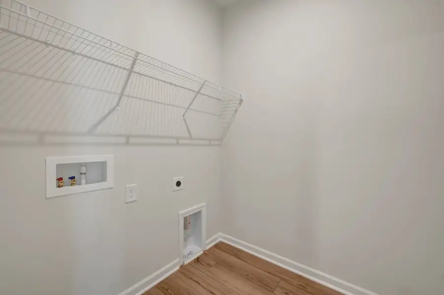 Spacious, unfurnished interior of a new home in Millstone, Cramerton (Image 19).