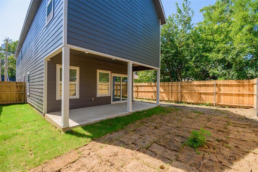 Front exterior of a new home in , Dallas, TX, highlighting curb appeal (Image 24).