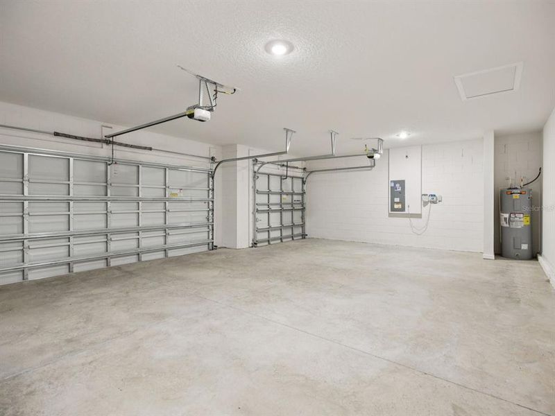 Spacious, unfurnished interior of a new home in Salt Meadows - Signature Series, Parrish (Image 29). Spacious, unfurnished interior of a new home in Salt Meadows - Signature Series, Parrish (Image 29).