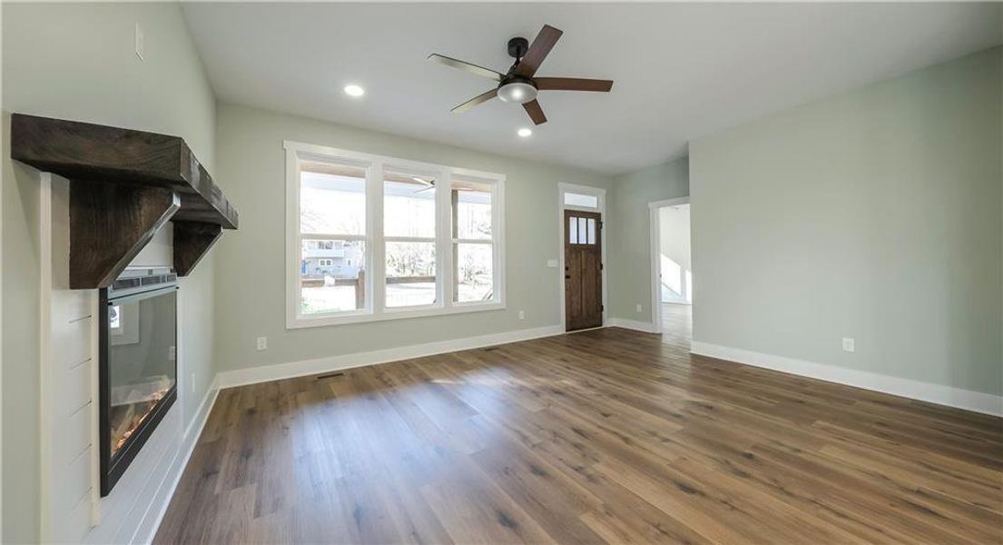 Spacious, unfurnished interior of a new home in , Bremen (Image 14).