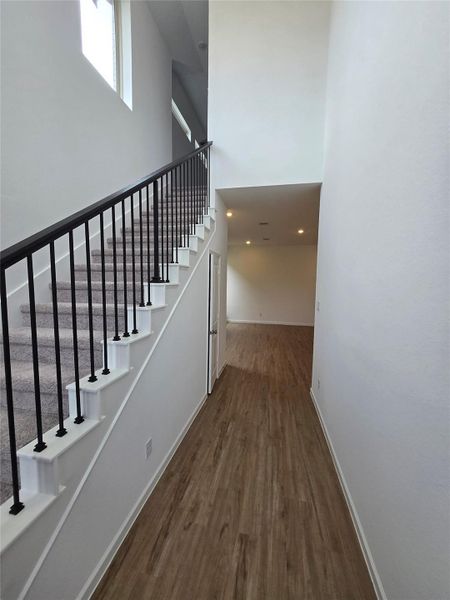 Spacious, unfurnished interior of a new home in Sunterra, Katy (Image 15). Spacious, unfurnished interior of a new home in Sunterra, Katy (Image 15).