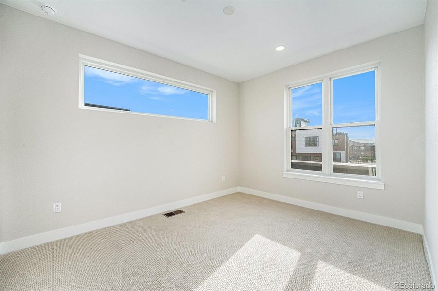 Spacious, unfurnished interior of a new home in Montmere at Autrey Shores, Superior (Image 18).