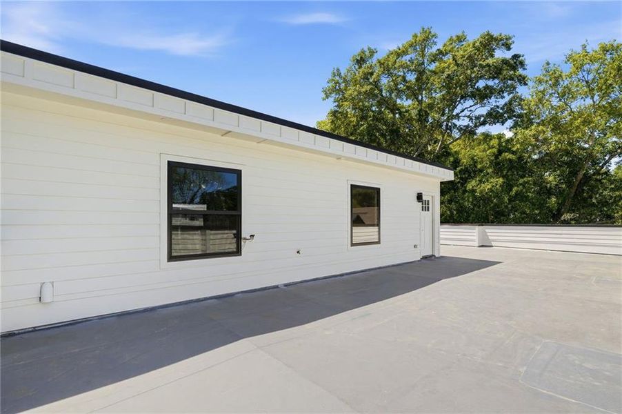 Exterior details and patio area of a home in , Roswell (Image 37).