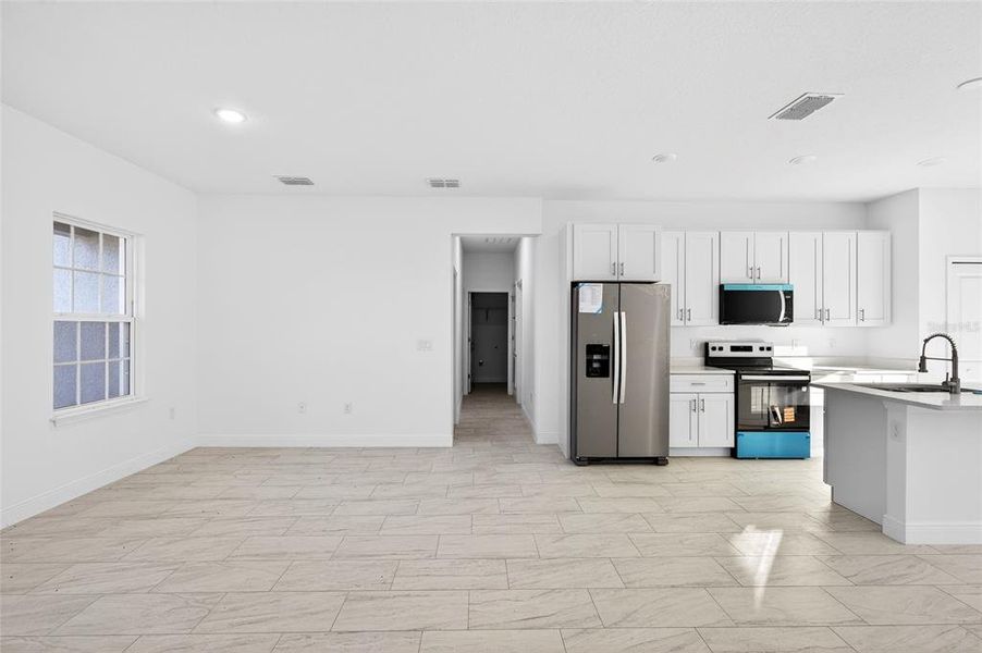 Spacious, unfurnished interior of a new home in , Ocala (Image 28). Spacious, unfurnished interior of a new home in , Ocala (Image 28).