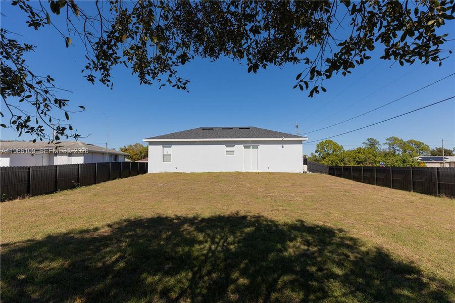 Exterior details and patio area of a home in , Lehigh Acres (Image 15).