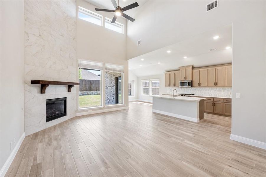 Image 39 of a home in Devonshire.