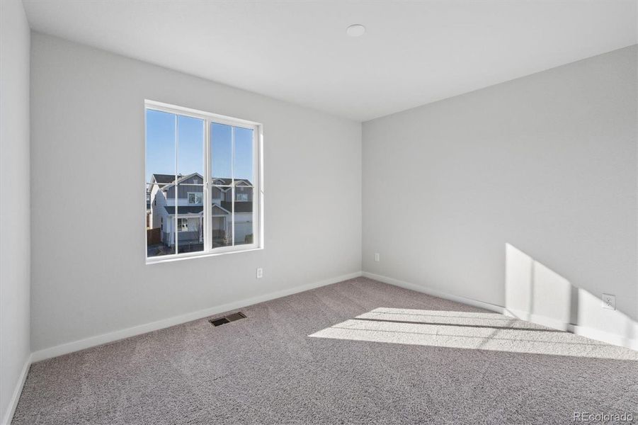 Spacious, unfurnished interior of a new home in Farmlore, Brighton (Image 19).