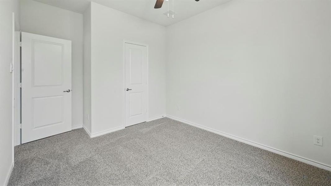 Spacious, unfurnished interior of a new home in Silverado, Aubrey (Image 13).
