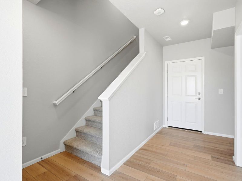 Spacious, unfurnished interior of a new home in Three Hills, Morrison (Image 11).