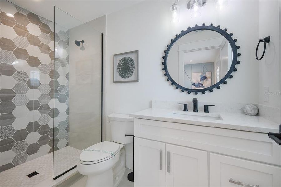 Furnished interior view inside a new home in , Bradenton Beach (Image 3).