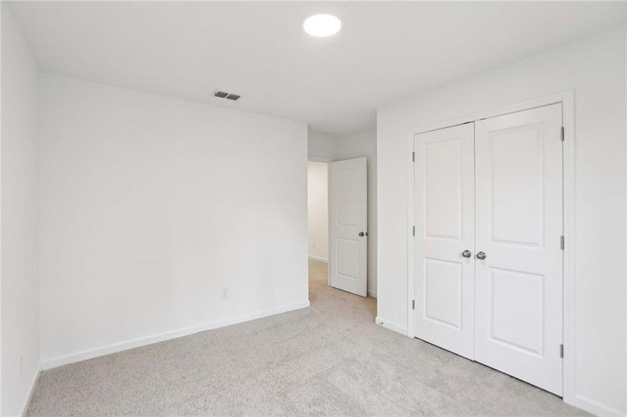 Spacious, unfurnished interior of a new home in Leydenview, Mableton (Image 12).